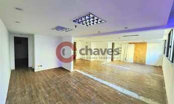 Imagem: Extenso conjunto de salas próximo a General