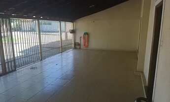 Imagem 2: CASA SETOR UNIÃO 3 QUARTOS SENDO 1 SUÍTE FRENTE PRAÇA TODA REFORMADA PROX AV T-9 FINANCIA