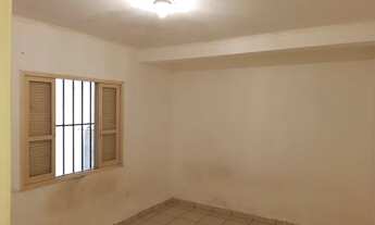 Imagem 3: Casa terrea com sobreposta no fundo excelente oportunidade