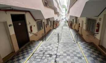 Imagem 2: Apartamento para aluguel com 53 metros quadrados com 1 quarto em Centro - Juiz de Fora - M