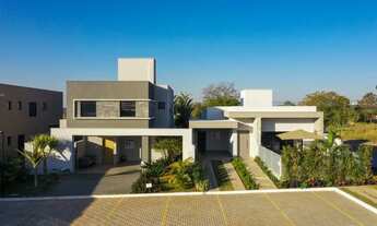 Imagem 2: Casa Condomínio Fechado FGR Jardins, 200 Metros Quadrados, Com 4 Quartos. Piscina, Churras