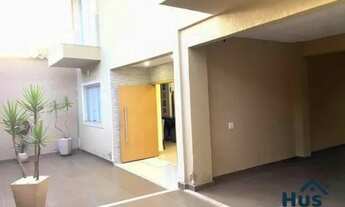 Imagem 2: Excelente Casa Triplex com 3 Quartos, Suíte e 3 Vagas no Bairro Vida Nova em Vespasiano/MG