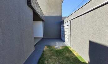 Imagem 2: Casa em Anápolis com 3 Quartos, 1 Suíte, Sala com Pé direito Duplo na Avenida Principal