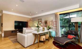 Imagem 3: Apartamento Reformado com 4 Quartos e 243 m2 no Campo Belo para Venda