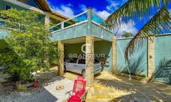 Imagem 7: Sobrado Sofisticado Próximo ao Mar Amplo Terreno, Área Gourmet e Pé-Direito Alto!