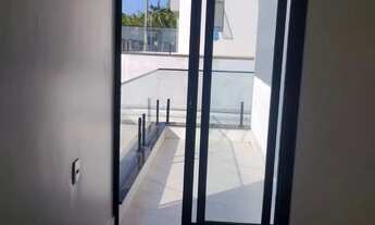 Imagem 2: Casa duplex no condomínio Damha