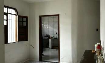 Imagem 7: VENDE-SE EXCELENTE CASA RESIDENCIAL - OPORTUNIDADE IMPERDÍVEL!