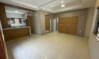 Imagem: Casa com 5 Quartos, Piscina e Churrasqueira