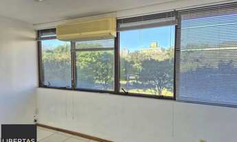 Imagem 6: Sala com 6 divisórias e 2 vagas