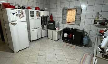 Imagem 4: Casa 2 quartos 1 suíte + ponto comercial