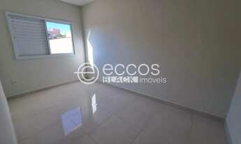 Imagem 4: Apartamento à venda, 2 quartos, 1 suíte, 1 vaga, Santa Mônica - Uberlândia/MG