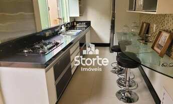 Imagem 6: Casa de Alto Padrão com 4 Suítes à venda, 225m² por R$ 1.500.000 - Jardim Inconfidência