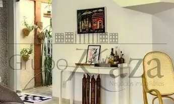 Imagem 2: Oportunidade - Casa Sobrado - Jardim das Indústrias - 5 Dormitórios - 181m²