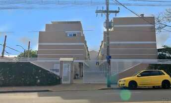 Imagem: Ótima casa de três andares, de frente