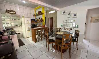 Imagem 4: Casa Espaçosa com 4 Dormitórios em Local Tranquilo e Bem Localizado em Gravataí