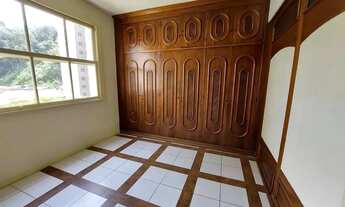 Imagem 4: Apto Centro, frente, amplo, reformado, Praça Alcindo Sodré, excelente preço - Petrópolis