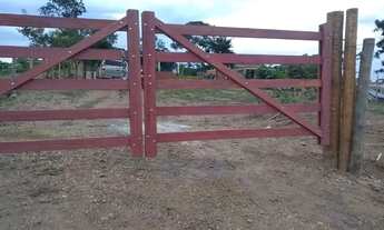 Imagem: Vendo Rancho, no Condomínio Nautico Tarumã