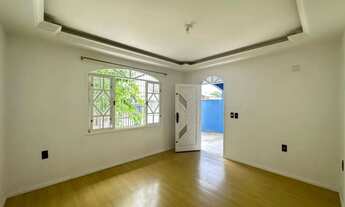 Imagem 7: Casa com 120m privativos ampla com 3 quartos, uma suíte e pátio no bairro Campeche em Flor