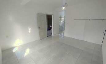 Imagem 5: Sobrado para venda possui 138 metros quadrados com 3 quartos em Morada do Vale III - Grava