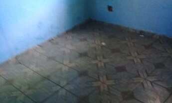 Imagem 6: Aluga-se casa 3 quartos, sala, cozinha, banheiro, quintal enorme que cabe uns três carros