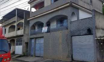 Imagem 2: Casa 190 m², dois andares, 3 quartos, duas vagas de garagem e ponto de comércio por 350 mi