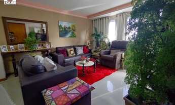 Imagem 4: Apartamento de 03 quartos (01 suíte) com área externa e 02 vagas de garagem de frente para