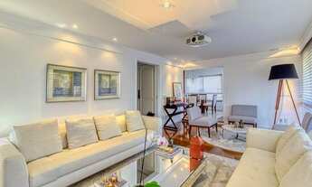 Imagem 6: Procura apartamento em Moema Pássaros com 3 suítes, 1 por andar? muita privacidade?