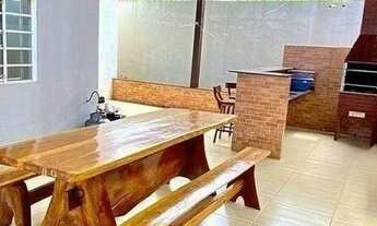 Imagem 3: Casa para venda possui 200 metros quadrados com 3 quartos em Centro - Ubatuba - SP