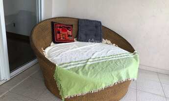 Imagem 7: Apartamento de 98m planta original de 3 dormitórios, sacada com fechamento em vidro, com