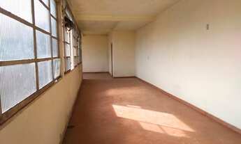 Imagem 4: Sobrado à venda, com 3 dormitórios, 1 suíte, 6 vagas de garagem, 342 m² por 1.600.000,00