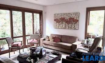 Imagem: CASA DE VILA - CAMBUCI - SP