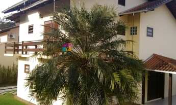 Imagem 3: Sobrado com amplo terreno, bairro América - Joinville - SC