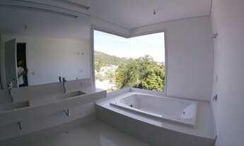 Imagem 3: Casa para Venda em Alphaville- 5 Suítes, Piscina, borda infinita