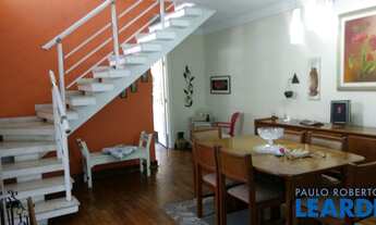 Imagem: CASA ASSOBRADADA - ALTO DA BOA VISTA - SP