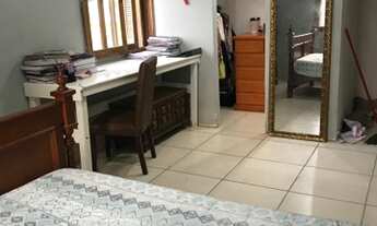 Imagem 7: Lindo sítio medindo 1147m2, plano, cercado, jardim espetacular, gramado e arborizado, água