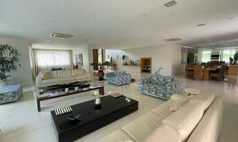 Imagem 5: Casa de condomínio para aluguel tem 1300 metros quadrados com 5 quartos