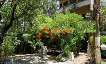 Imagem 2: Prédio em obra (faltando finalizar) em excelente localização, de esquina, em frente a uma