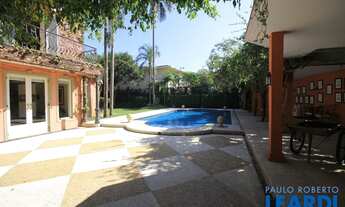 Imagem: SOBRADO - ALTO DE PINHEIROS - SP