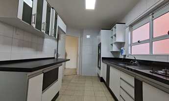 Imagem: Apartamento Repleto de Armários Planejados