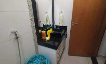 Imagem 2: Casa com 3 dormitórios para alugar por R$ 4.500/mês - Marta Helena - Uberlândia/MG