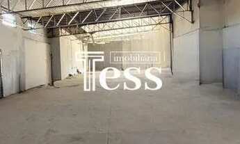 Imagem 2: ALUGA - Salão / Barracão 592m² pé direito alto banheiros acessibilidade Vila Santa Isabel