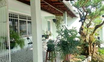 Imagem 4: Otima casa de lote inteira Parque Industrial