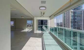 Imagem 7: Apartamento para Aluguel - Alphaville, 3 Quartos, 200 m2