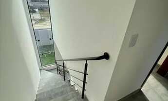 Imagem 7: Sobrado próximo ao mar