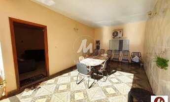 Imagem 2: Casa (térrea na rua) 4 dormitórios/suite, cozinha planejada