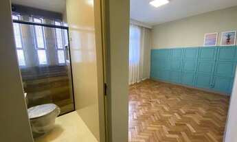 Imagem 5: EXCELENTE APARTAMENTO TODO REFORMADO NA QUADRA DA PRAIA - 3 QUARTOS COM 3 SUÍTES E 1 VAGA