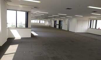 Imagem 4: Conjunto para aluguel com 240 metros, com vão livre, 03 banheiros, copa, ar condicionado e