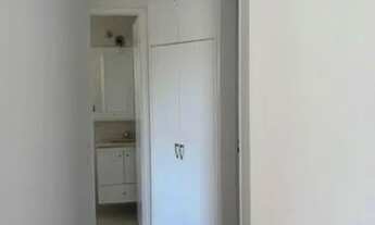 Imagem 7: Apartamento com 65m² de área útil, sala, 2 dormitórios, banheiro social e 1 vaga