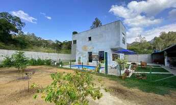 Imagem 2: Casa para Venda em Teresópolis, Vieira, 3 dormitórios, 2 suítes, 4 banheiros, 7 vagas