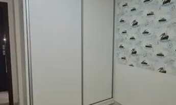 Imagem 3: Casa condominio com móveis planejados, energia solar